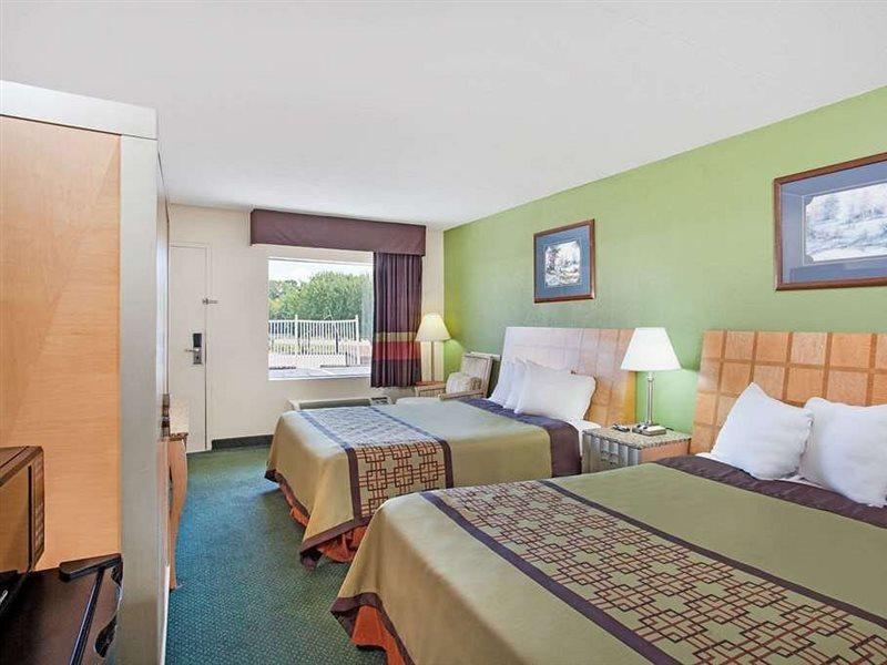 Days Inn By Wyndham גרינוויל מראה חיצוני תמונה