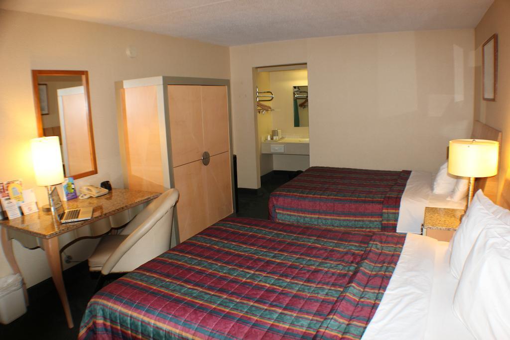 Days Inn By Wyndham גרינוויל חדר תמונה