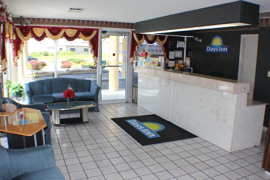 Days Inn By Wyndham גרינוויל מראה חיצוני תמונה